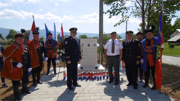 Slika /Novi direktorij/Nove slike-MUP/Baruni 00.JPG